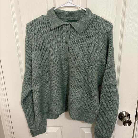 American Eagle Outfitters Tops - American Eagle Outfitters Green Soft Collared Quarter Button Up Sweater